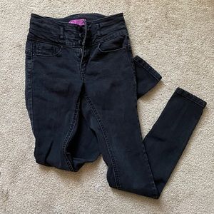 Black skinny jeans